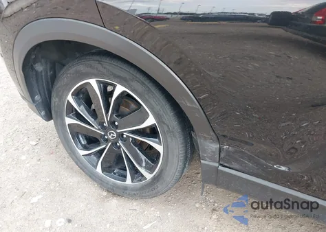 2023 Mazda Cx-5 Premium z USA, uszkodzony, nr VIN JM3KFBDMXP0239458